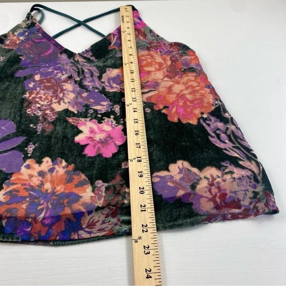 OnTwelfth Women’s Fully Lined Floral Velvet Burnout Strappy Tank Camisole Sz L‎ - Picture 15 of 16